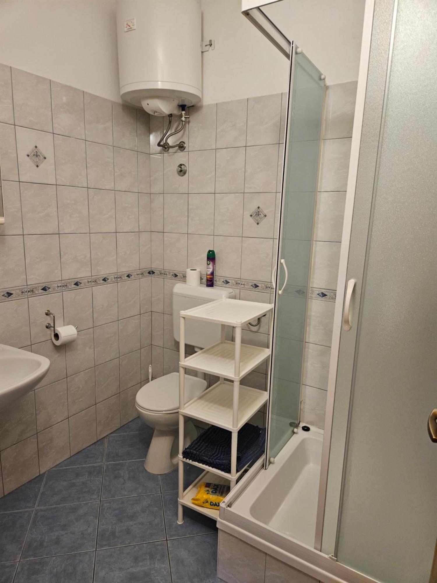 Apartmani Tatjana Rab Town Exterior foto